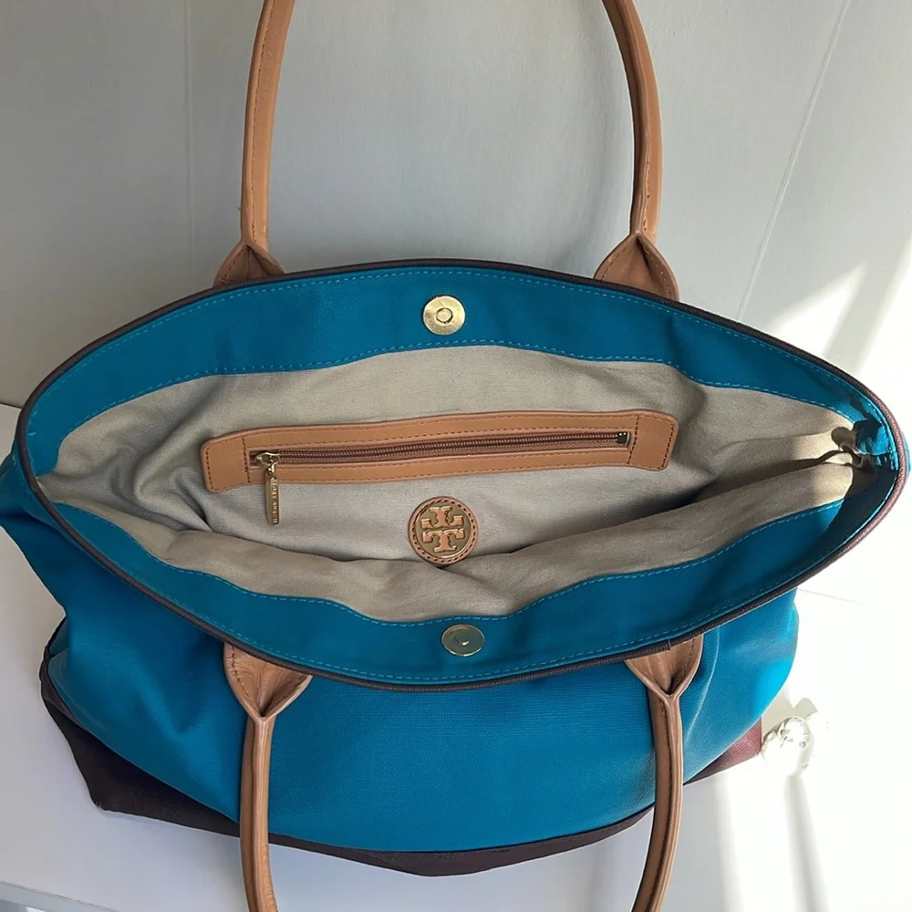 Tory Burch Jaden Canvas And Leather Tote